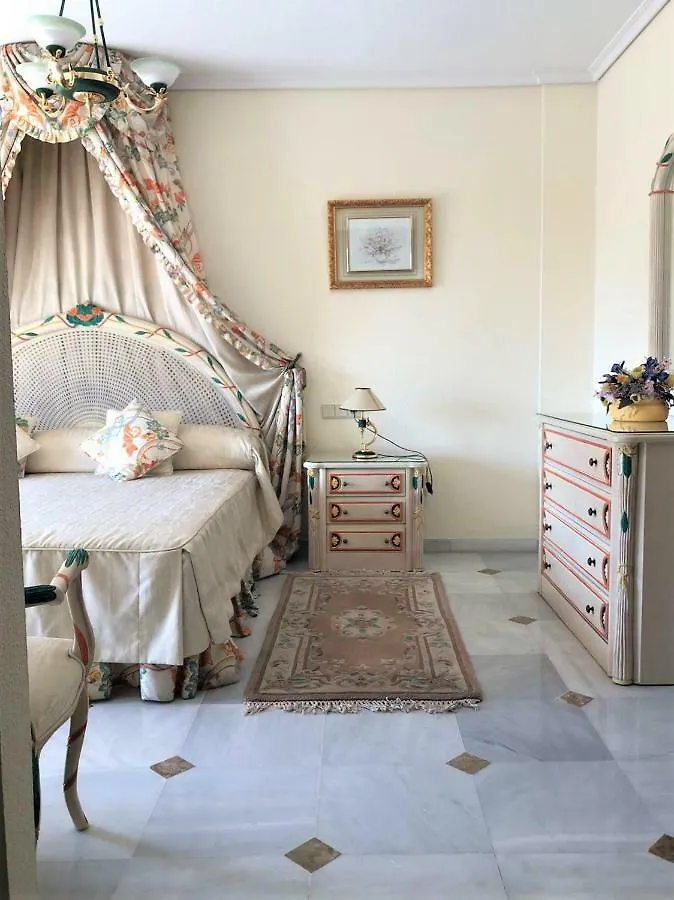 Riyadh House Marbella Apartment